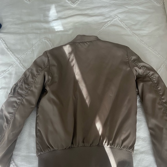 Babaton Aritzia Taupe Bomber Jacket - Picture 6 of 7